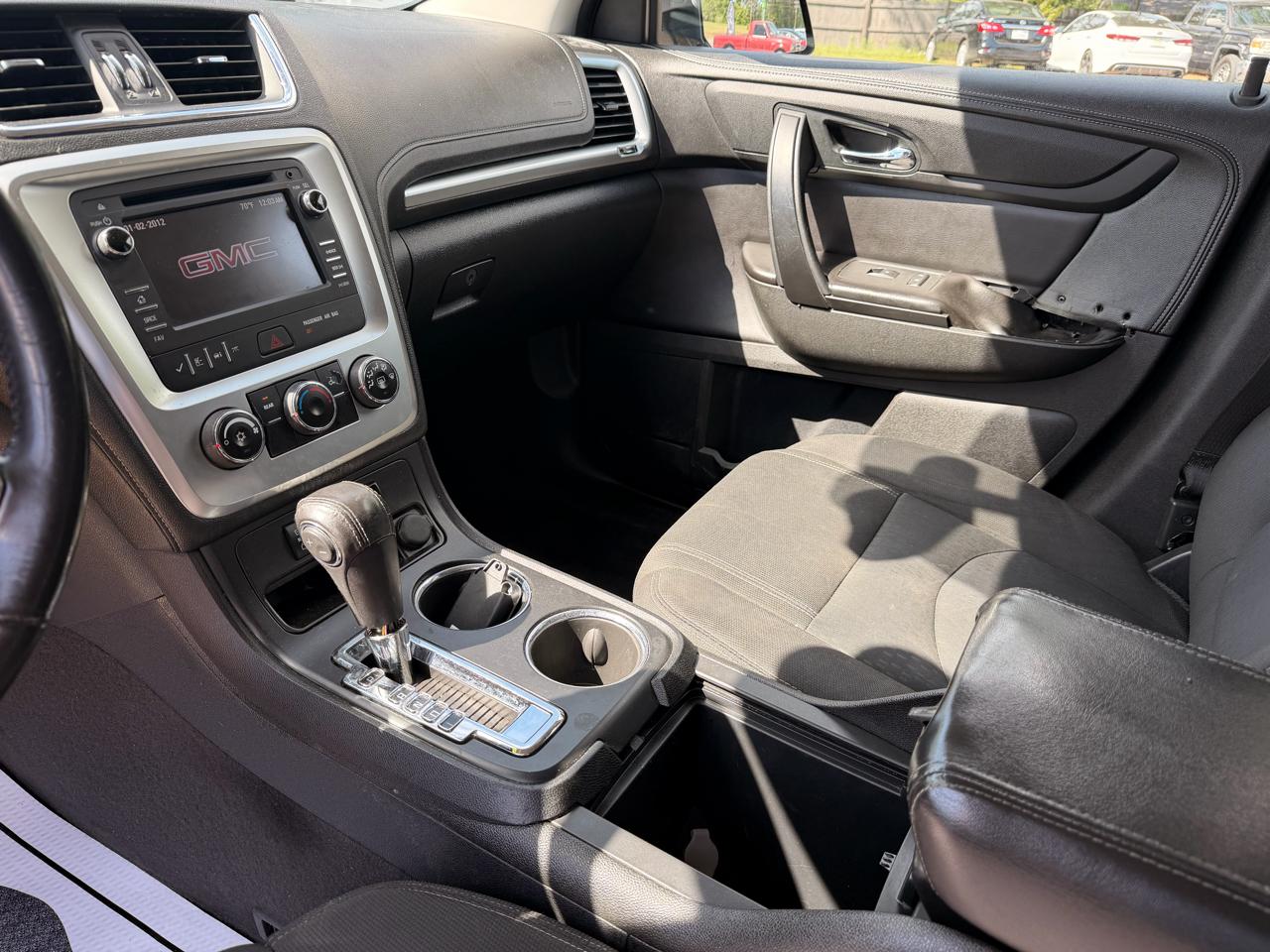 GMC Acadia FWD 4dr SLE w/SLE-1 2016