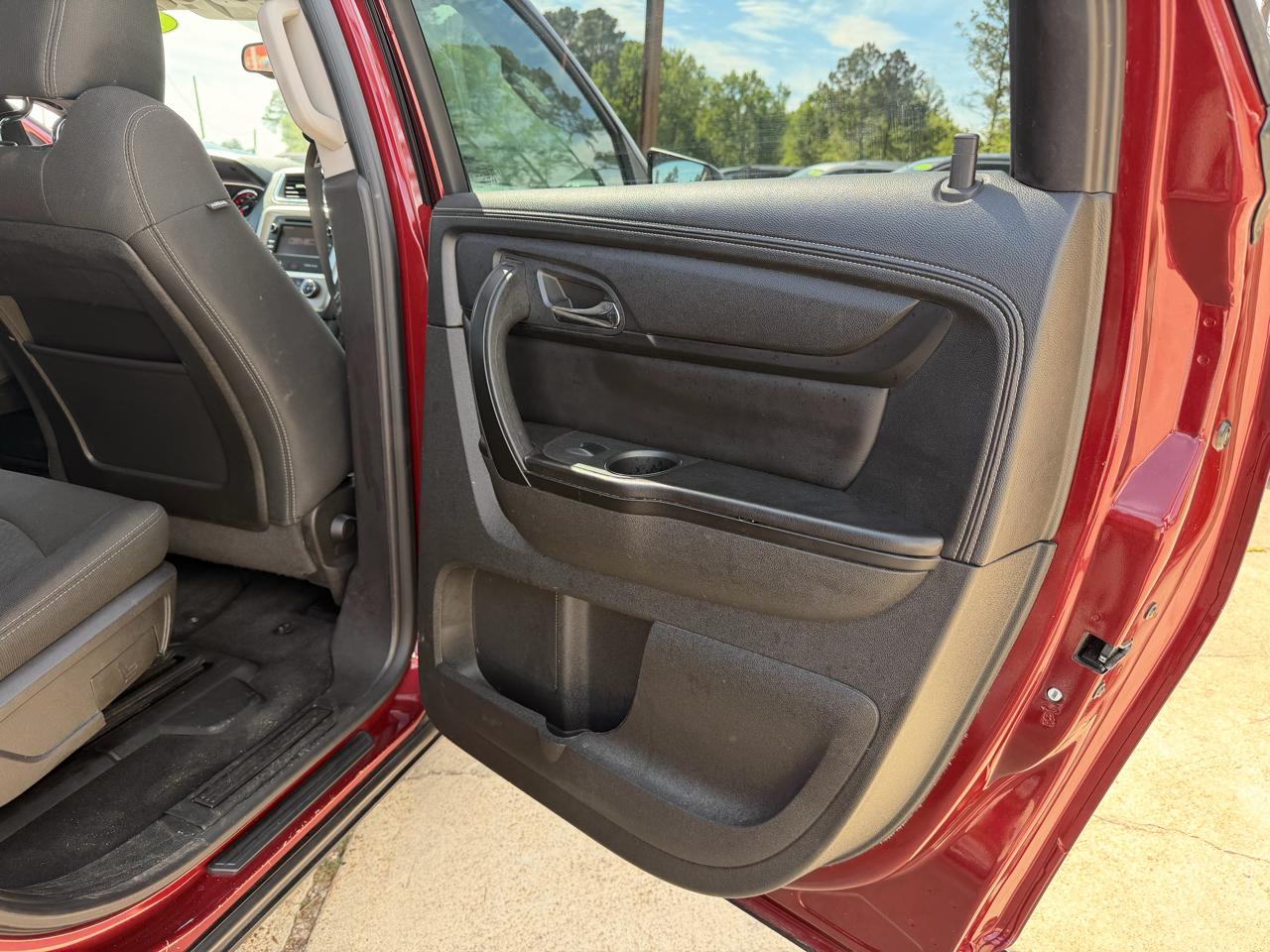 GMC Acadia FWD 4dr SLE w/SLE-1 2016