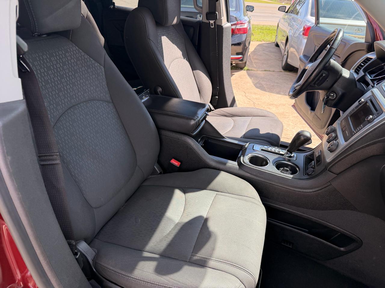 GMC Acadia FWD 4dr SLE w/SLE-1 2016