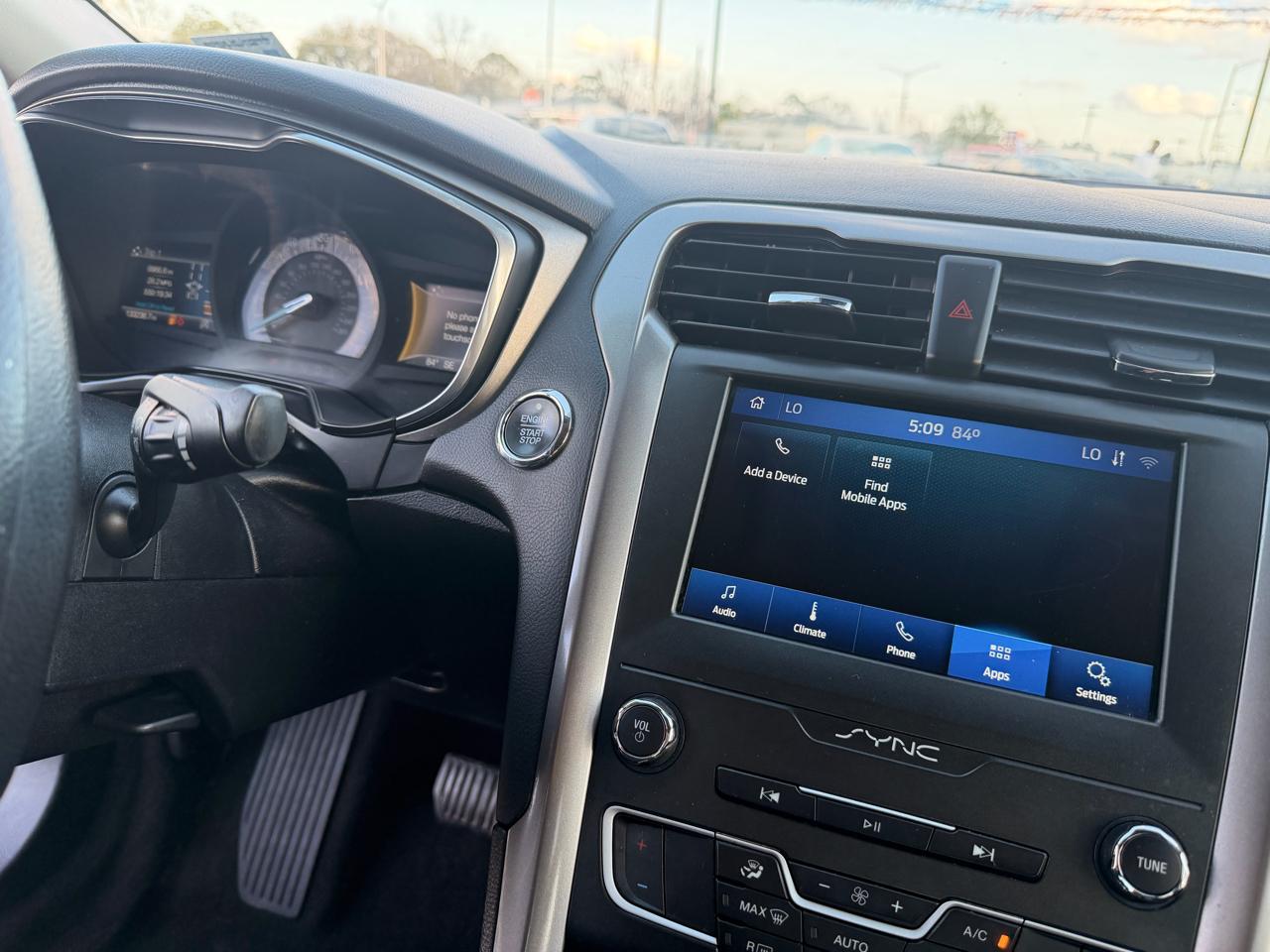 Ford Fusion SE FWD 2020