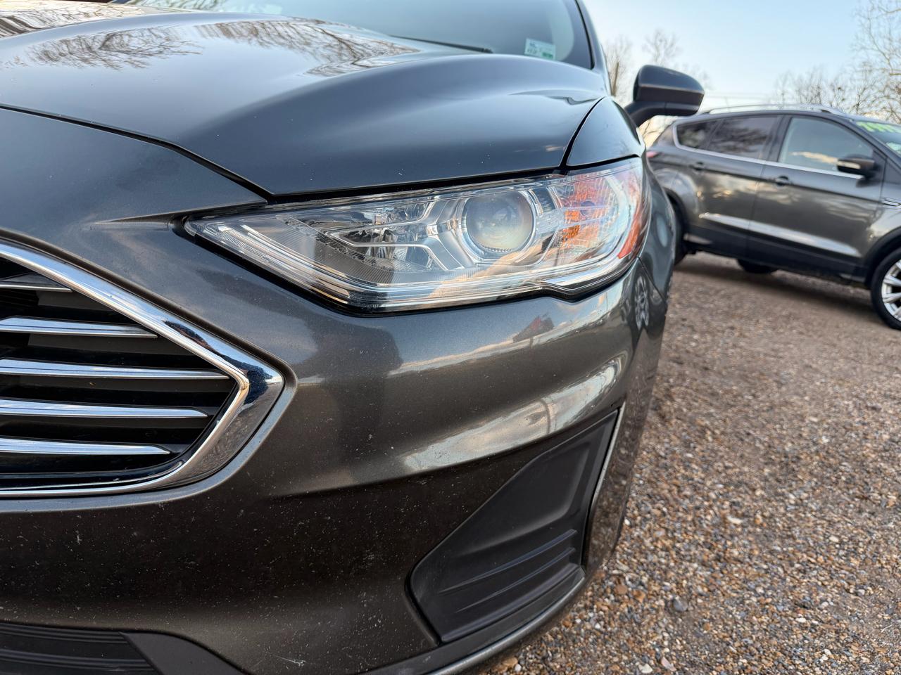 Ford Fusion SE FWD 2020