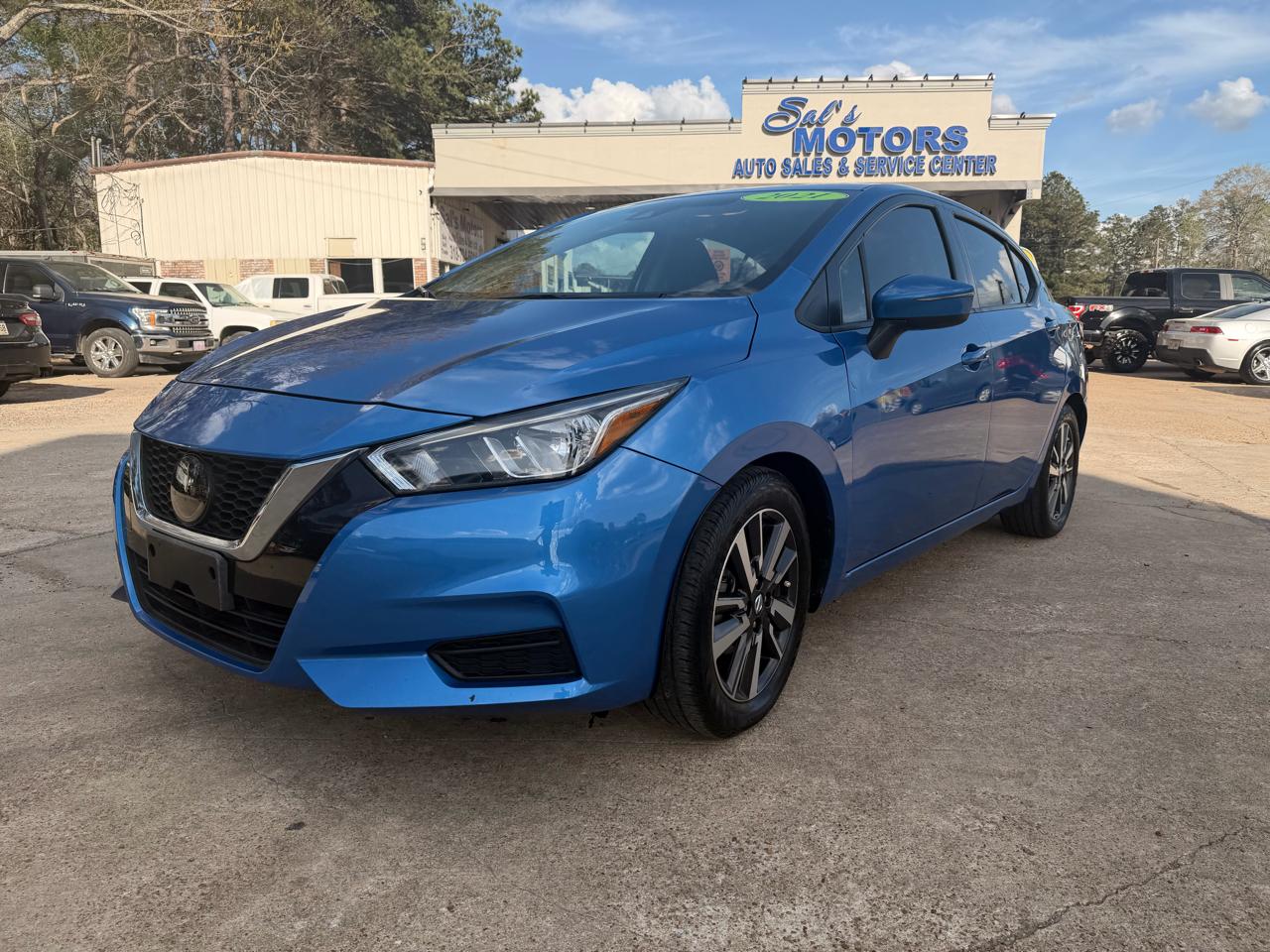 Nissan Versa SV CVT 2021