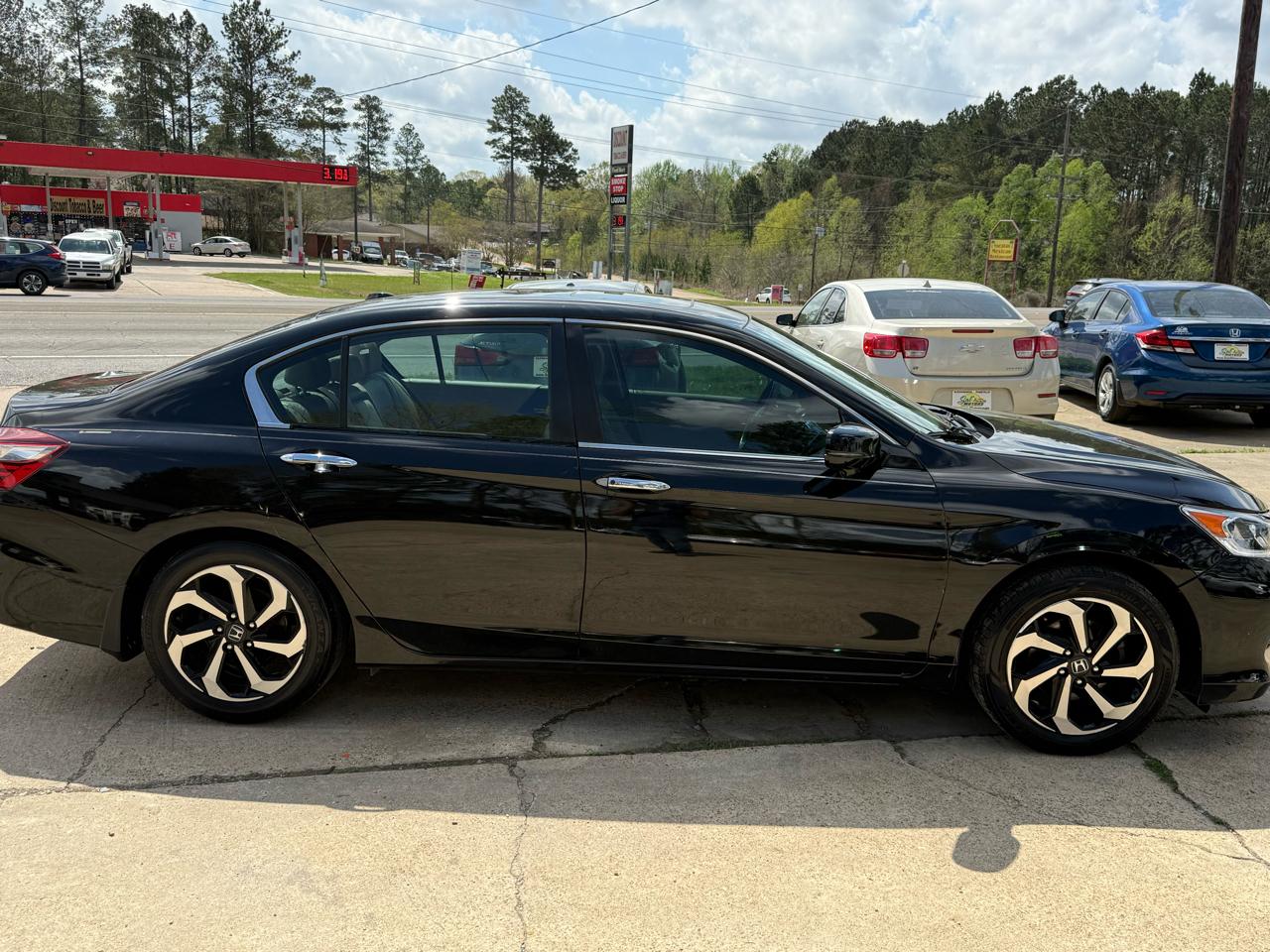 Honda Accord Sedan EX-L CVT w/Navi & Honda Sensing 2017