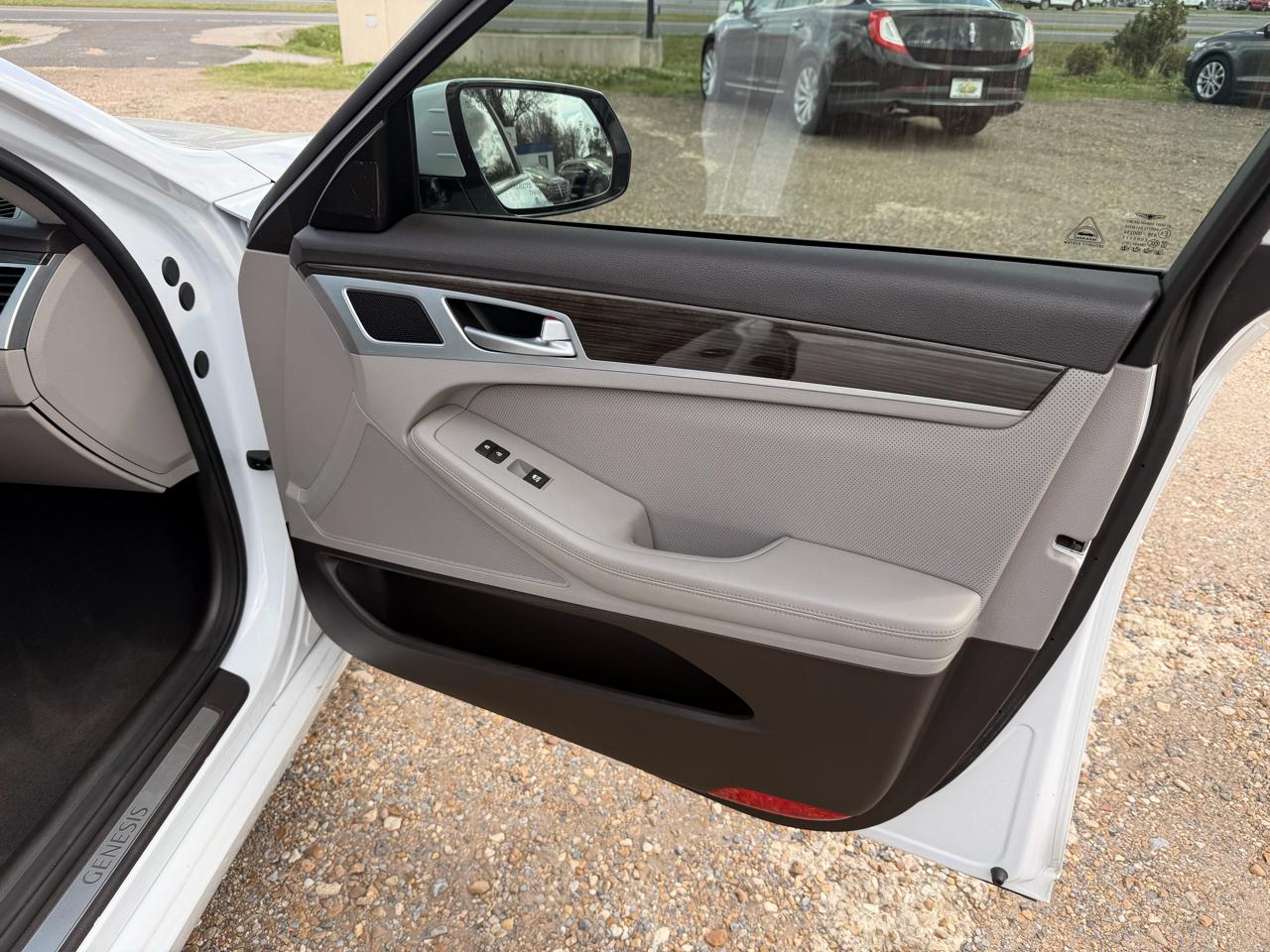 Genesis G80 3.8L RWD 2017