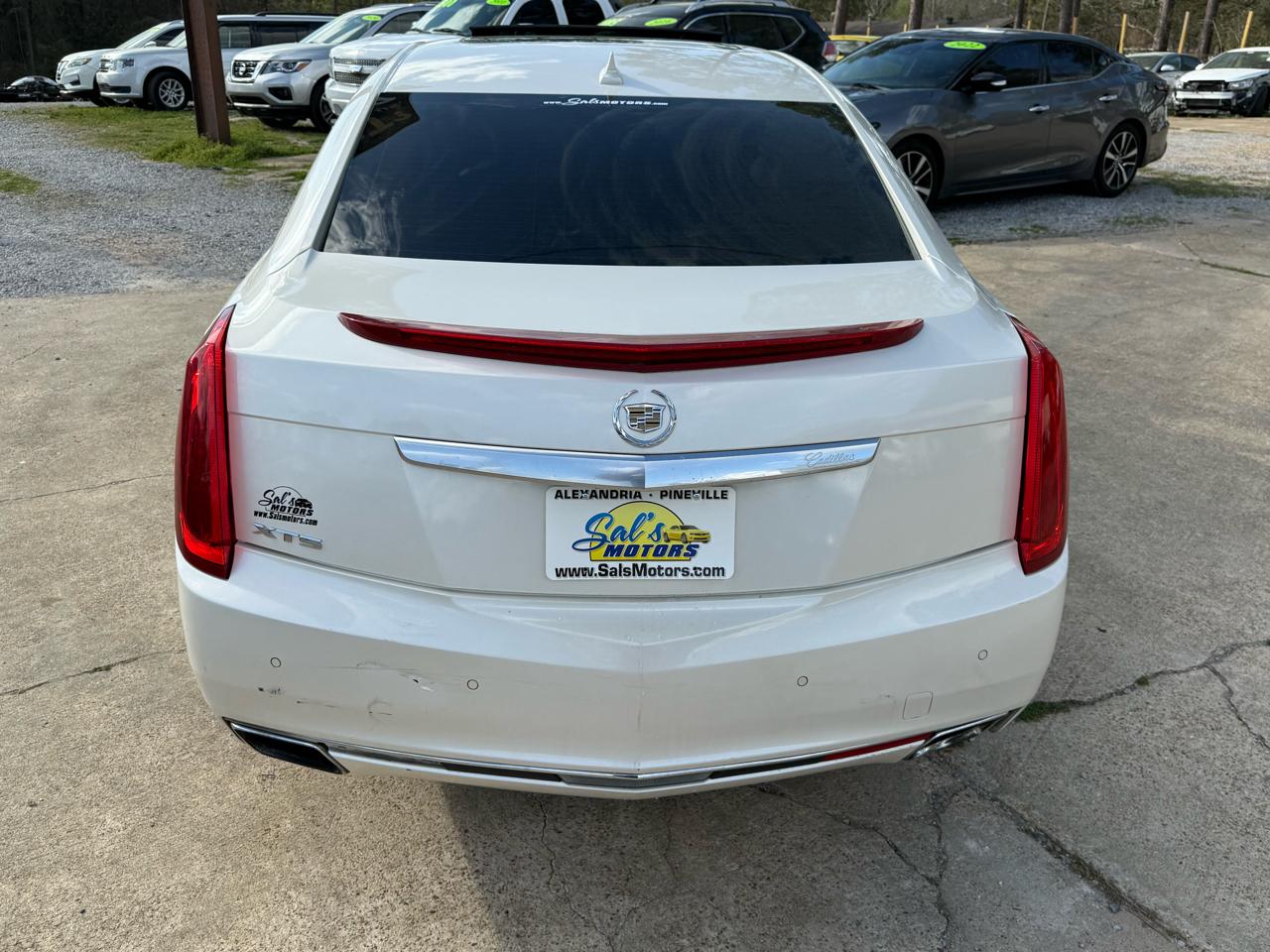 Cadillac XTS 4dr Sdn Premium FWD 2013