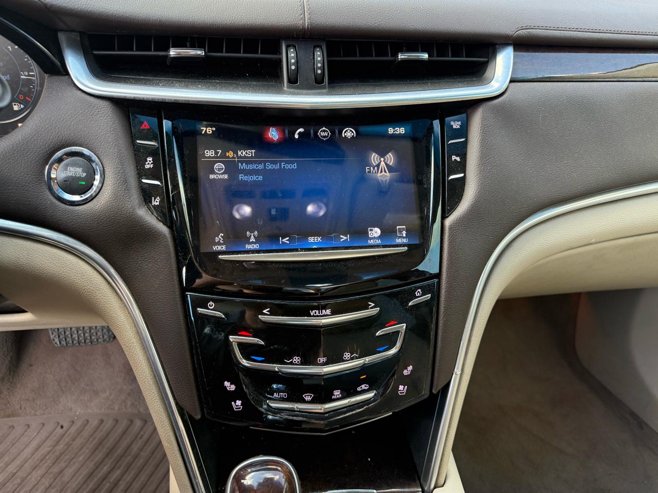 Cadillac XTS 4dr Sdn Premium FWD 2013