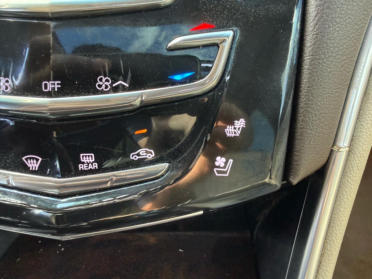 Cadillac XTS 4dr Sdn Premium FWD 2013