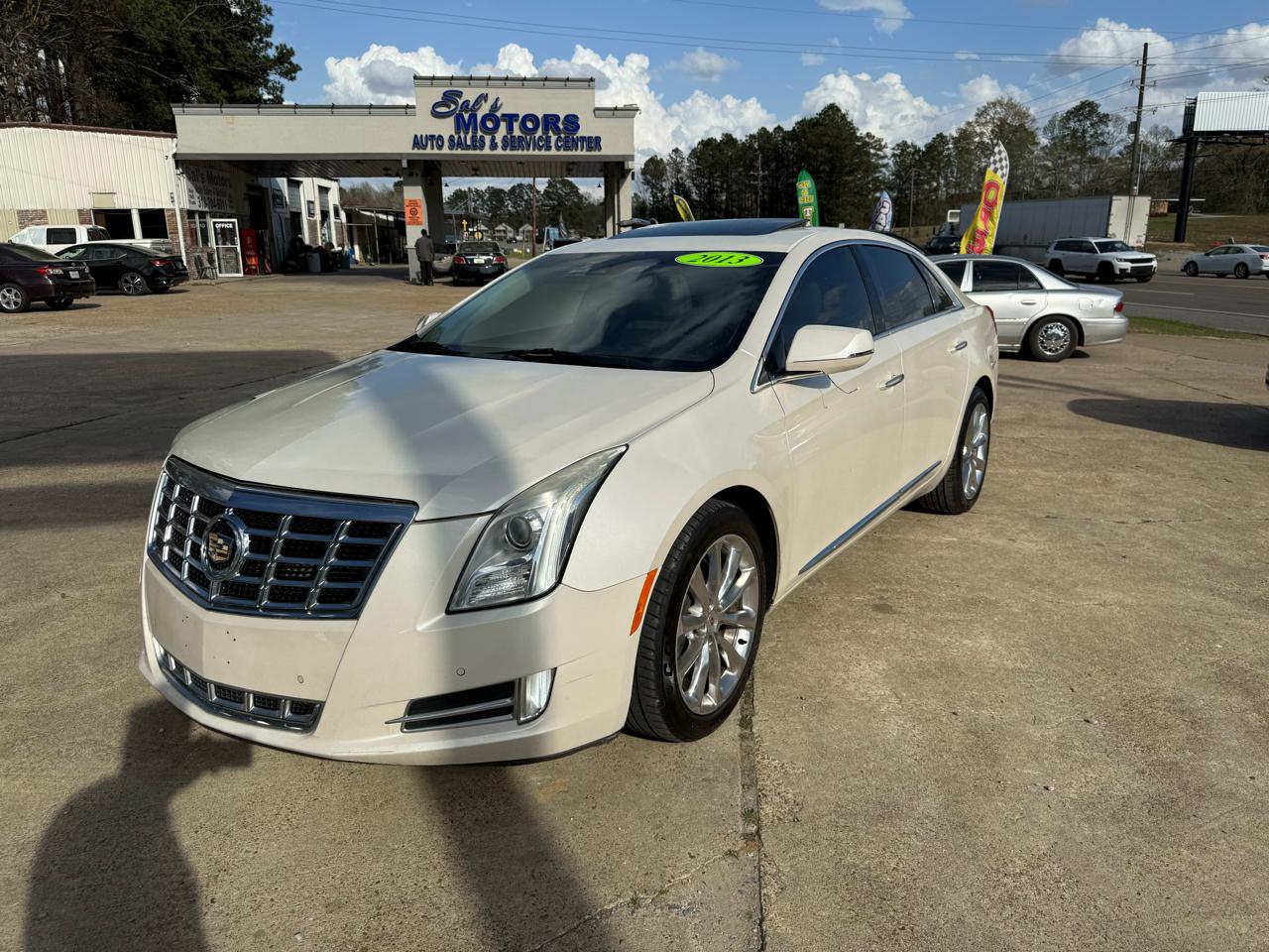 Cadillac XTS 4dr Sdn Premium FWD 2013