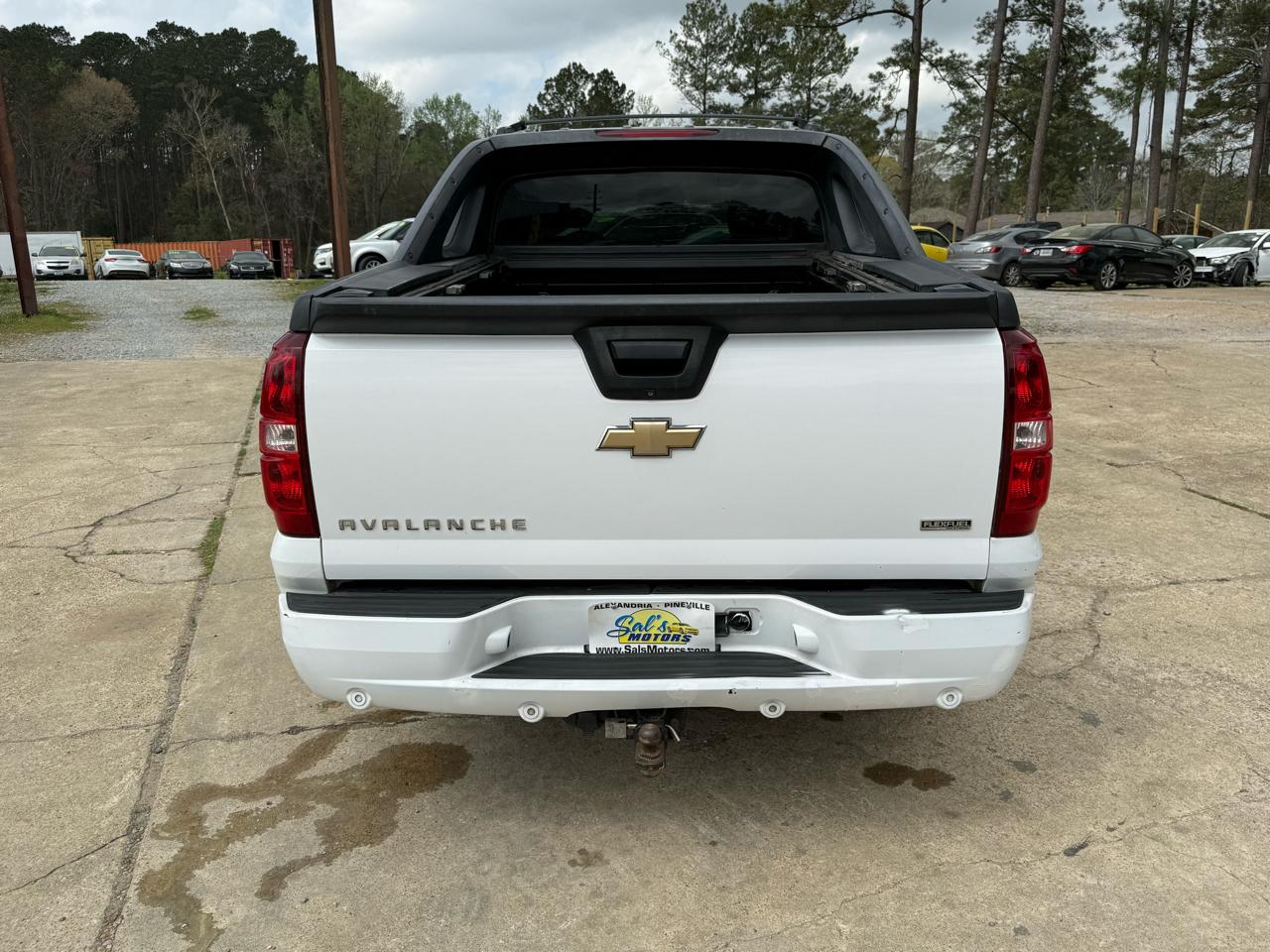 Chevrolet Avalanche 2WD Crew Cab LT 2011