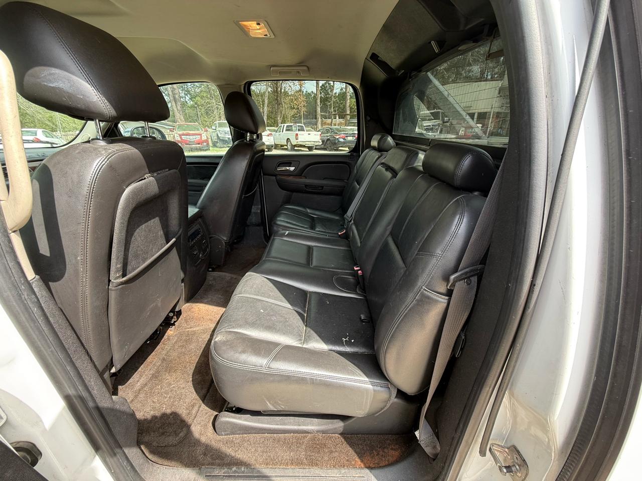 Chevrolet Avalanche 2WD Crew Cab LT 2011