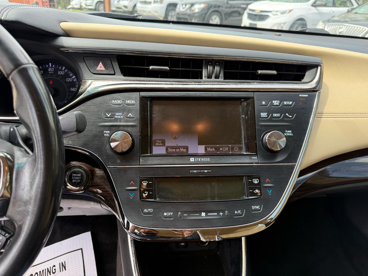 Toyota Avalon 4dr Sdn XLE Premium (Natl) 2013