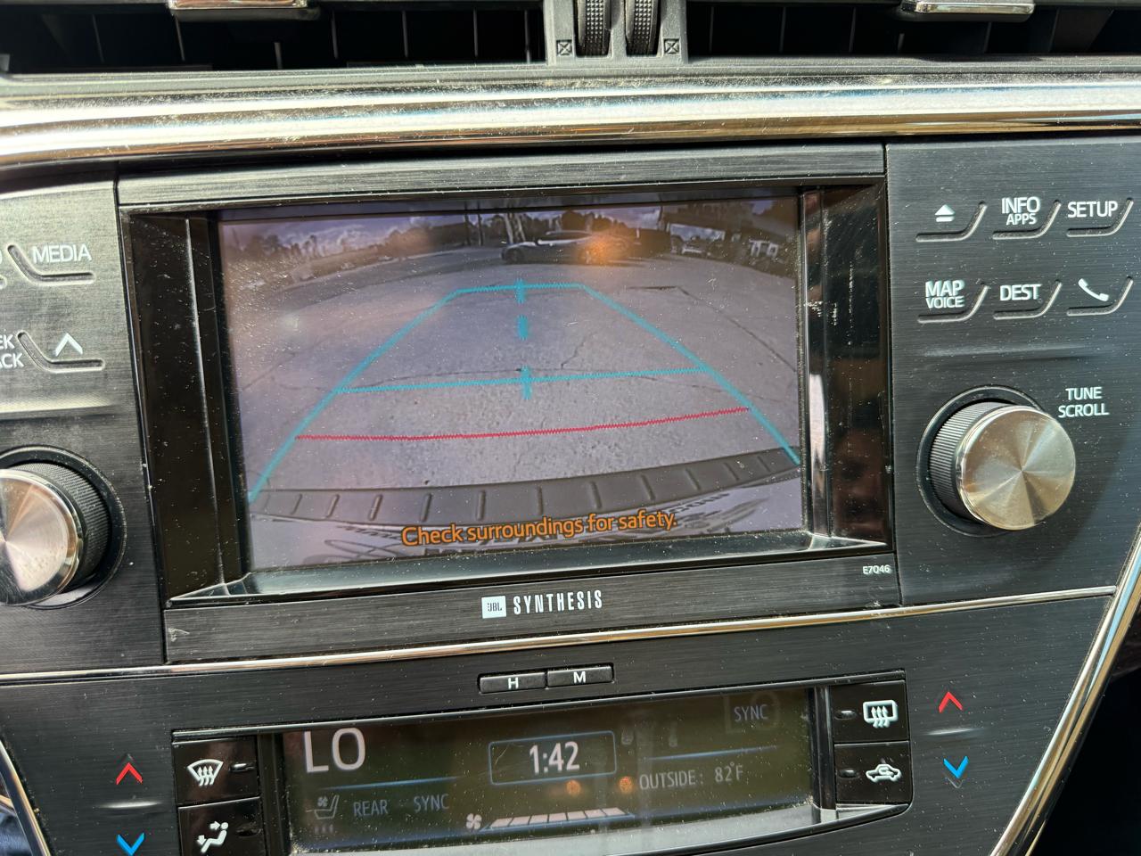 Toyota Avalon 4dr Sdn XLE Premium (Natl) 2013