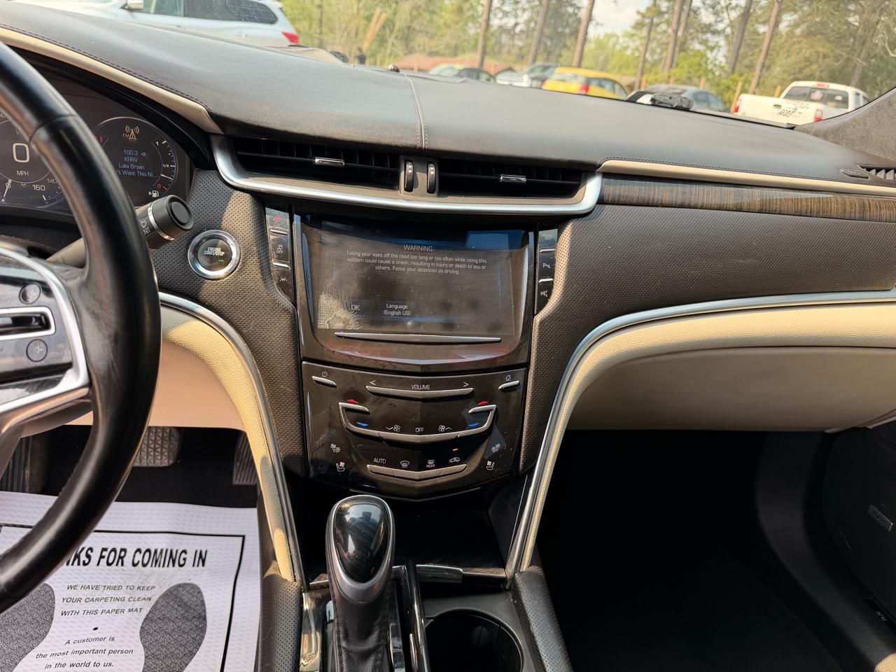 Cadillac XTS 4dr Sdn Platinum FWD 2015