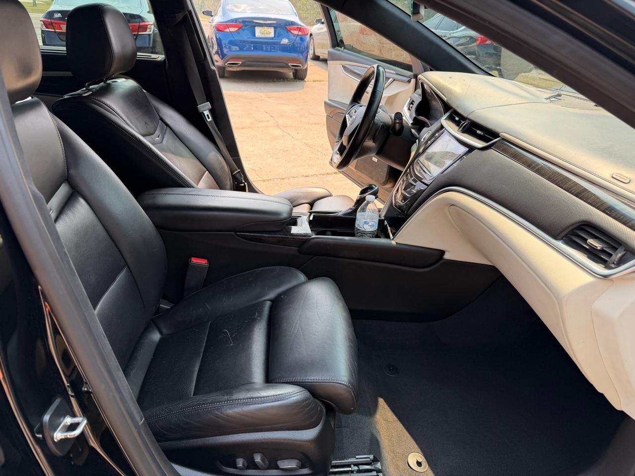 Cadillac XTS 4dr Sdn Platinum FWD 2015