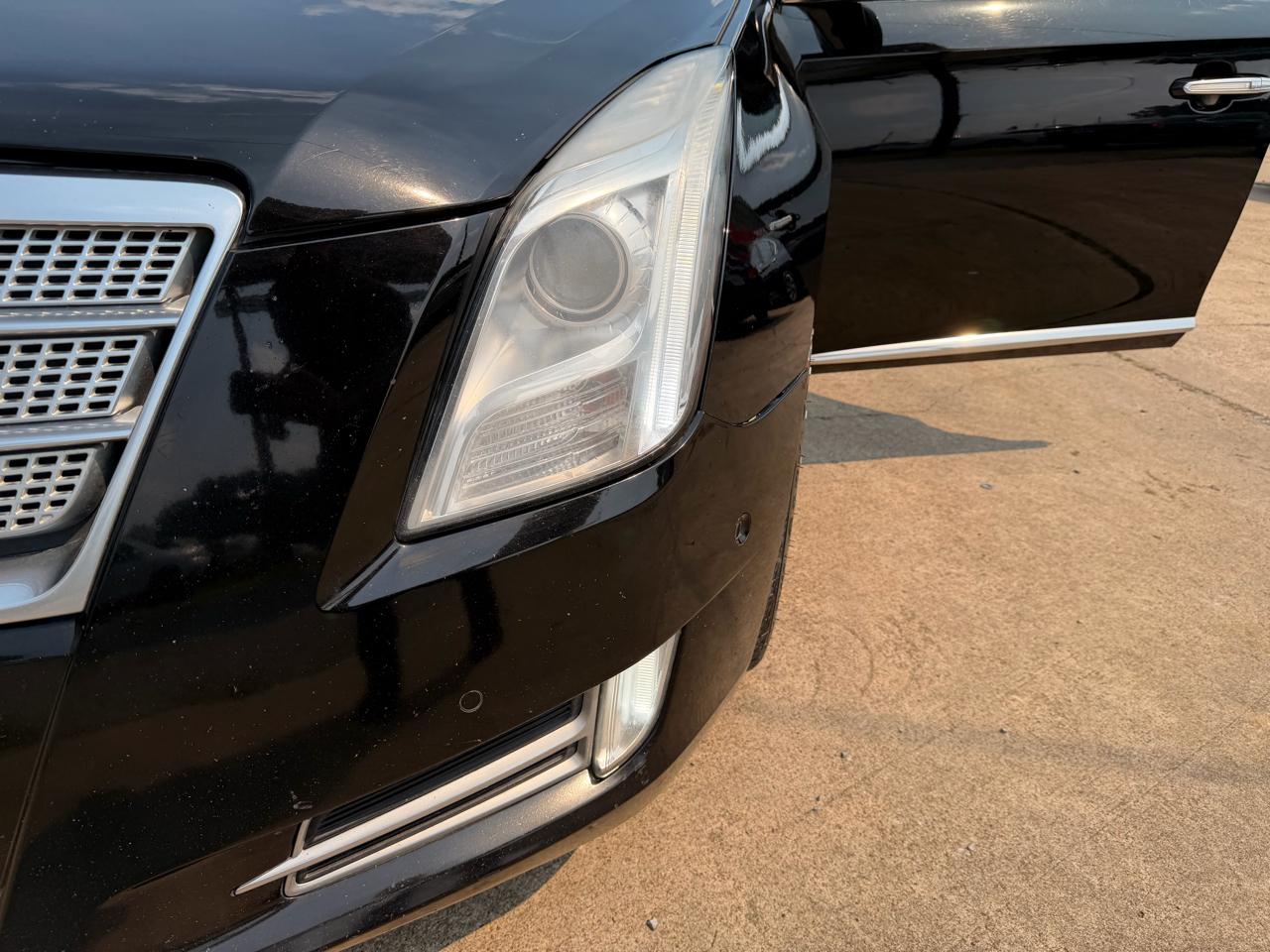Cadillac XTS 4dr Sdn Platinum FWD 2015