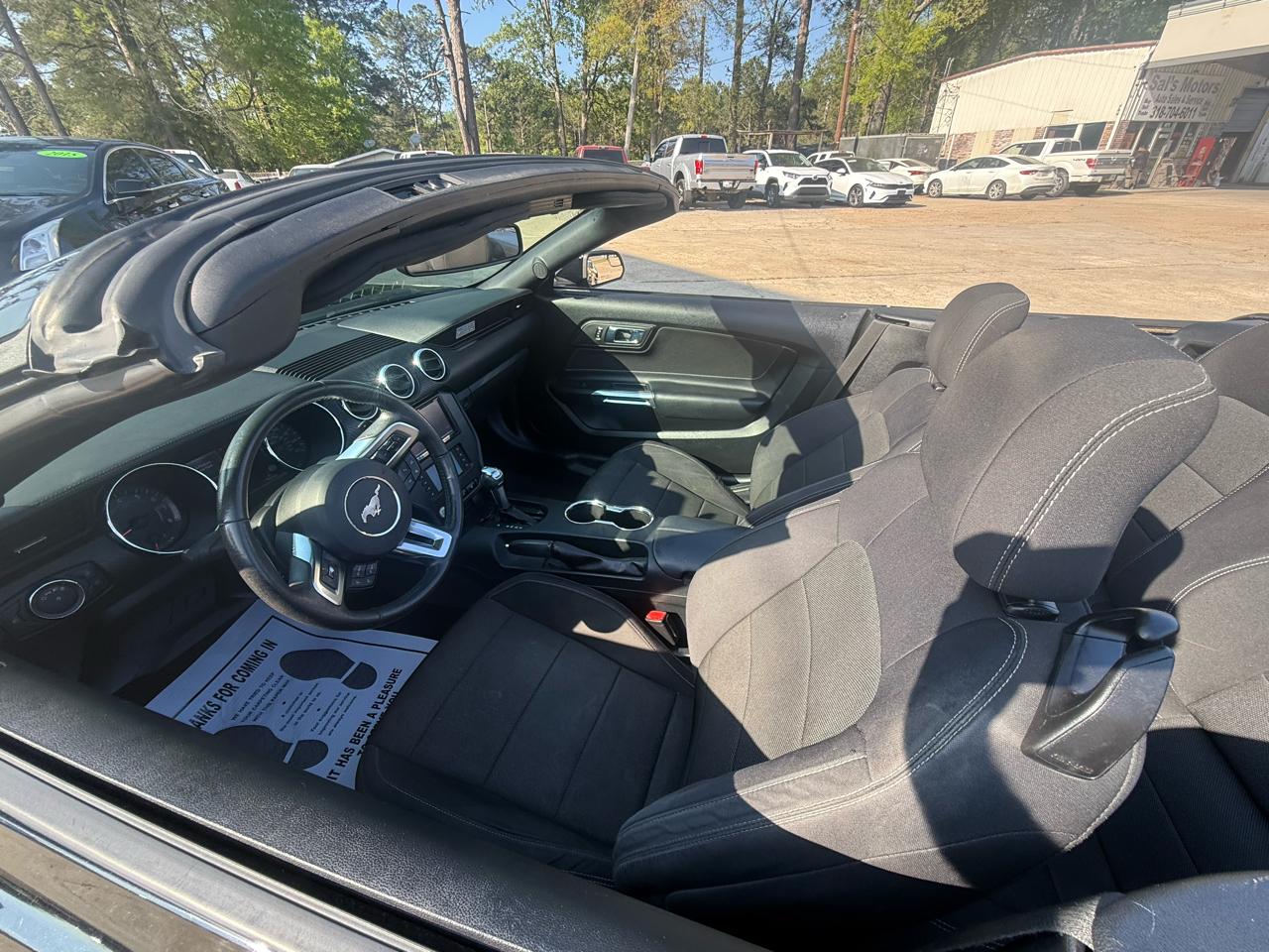 Ford Mustang V6 Convertible 2017