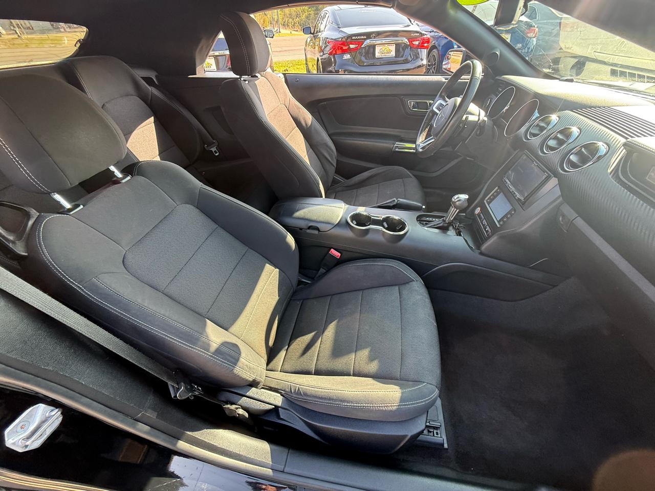 Ford Mustang V6 Convertible 2017