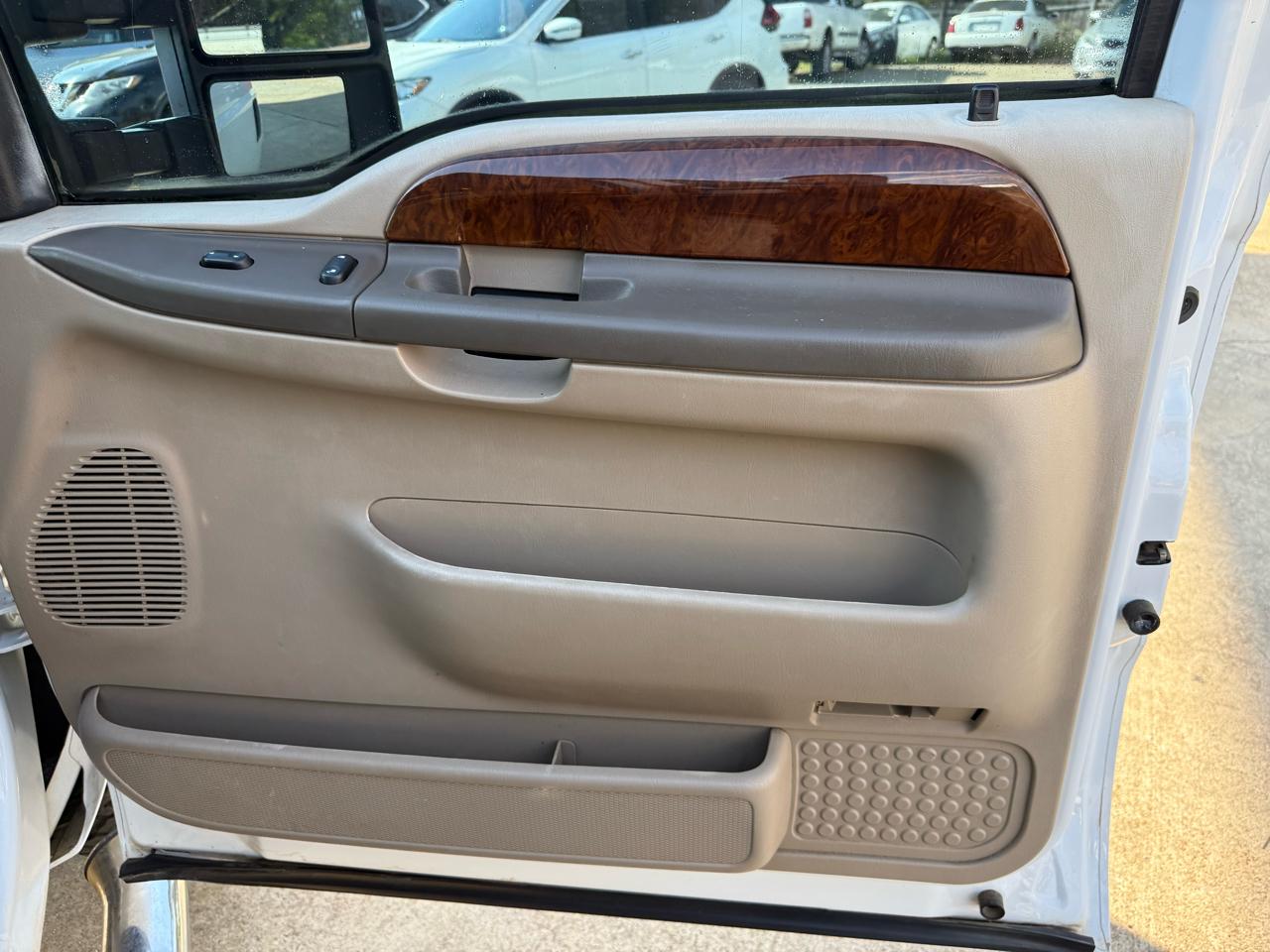 Ford Super Duty F-250 Crew Cab 156" King Ranch 4WD 2003