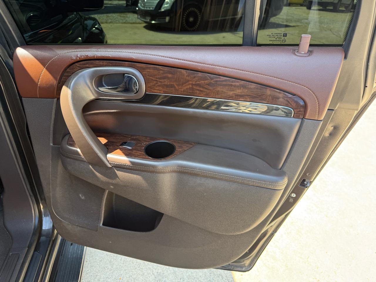 Buick Enclave FWD 4dr Premium 2014