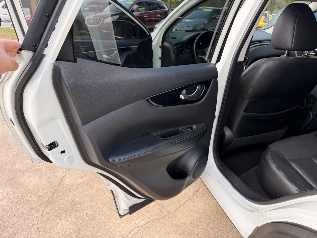 Nissan Rogue Sport FWD SL 2017