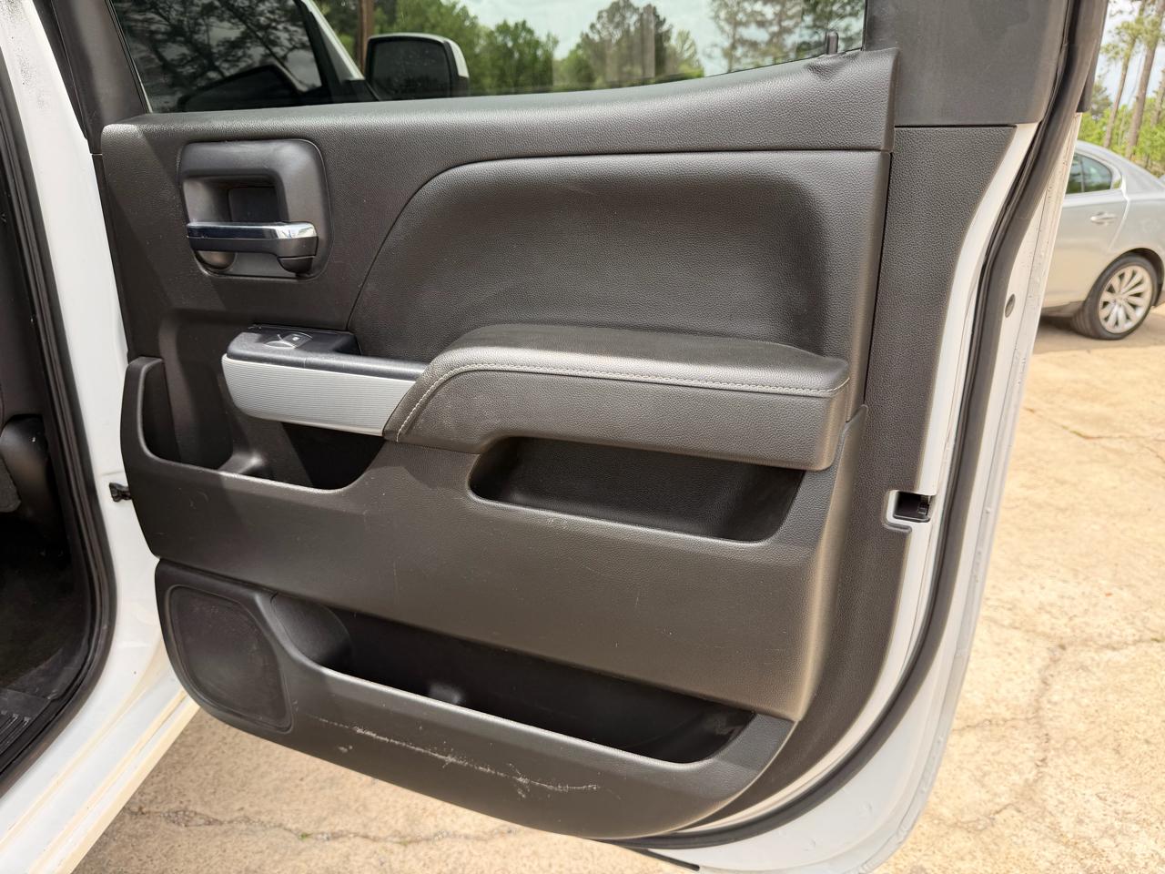 Chevrolet Silverado 1500 4WD Crew Cab 143.5" LT w/2LT 2018