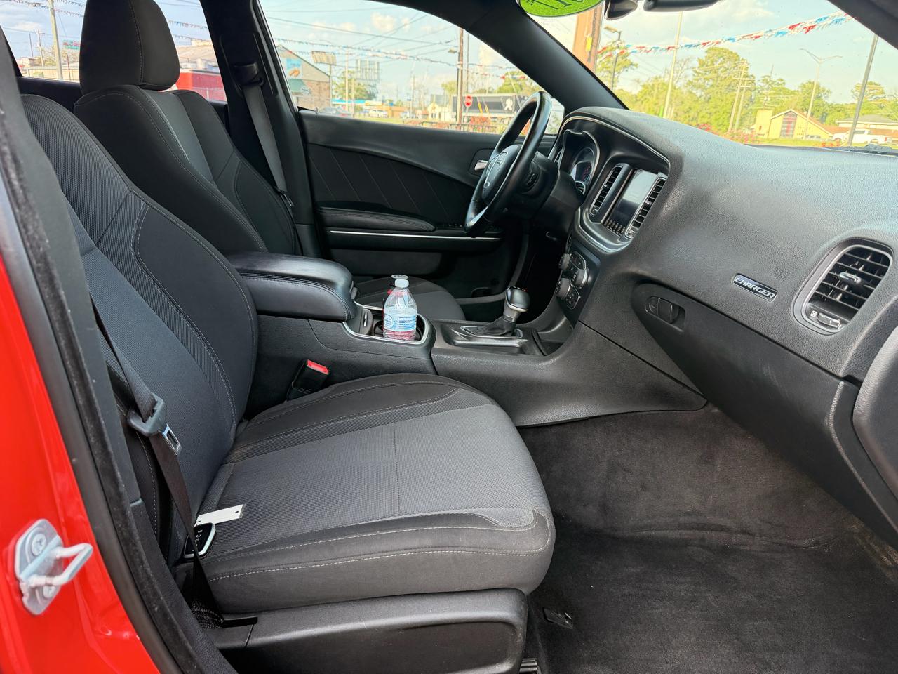 Dodge Charger SXT RWD 2017