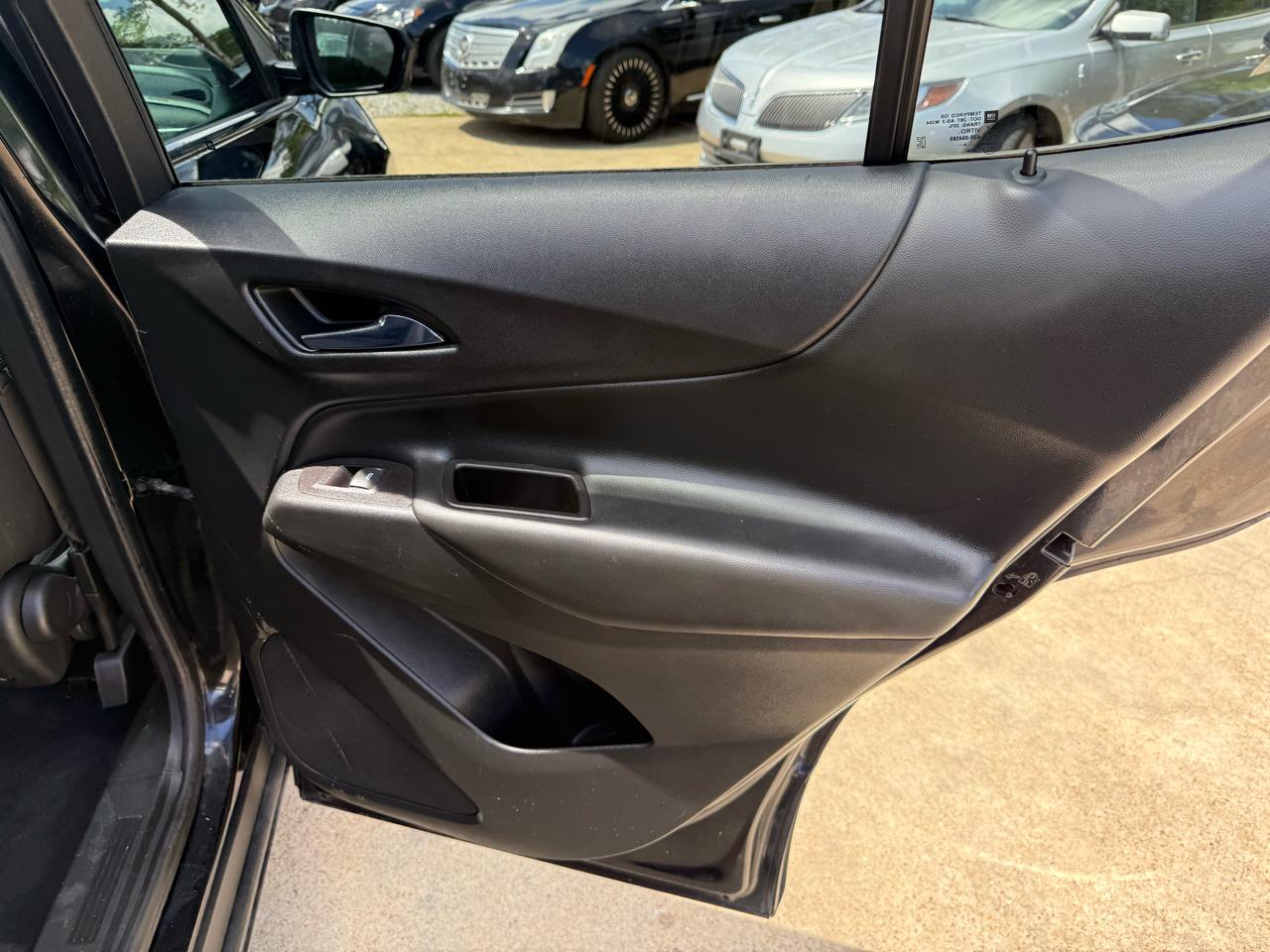 Chevrolet Equinox FWD 4dr LT w/1LT 2021