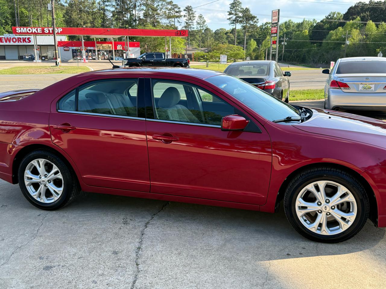 Ford Fusion 4dr Sdn SE FWD 2012