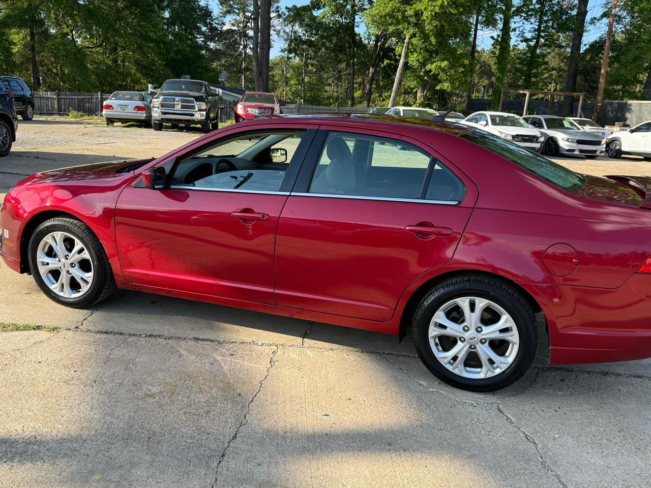 Ford Fusion 4dr Sdn SE FWD 2012