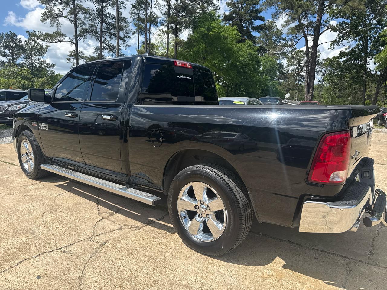 RAM 1500 2WD Quad Cab 140.5" Lone Star 2015