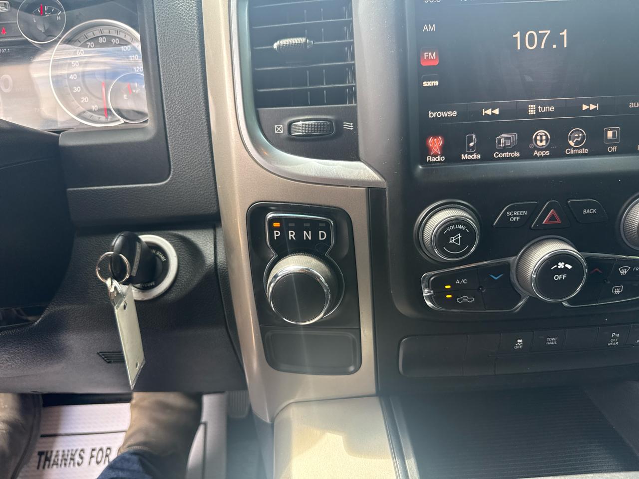 RAM 1500 2WD Quad Cab 140.5" Lone Star 2015