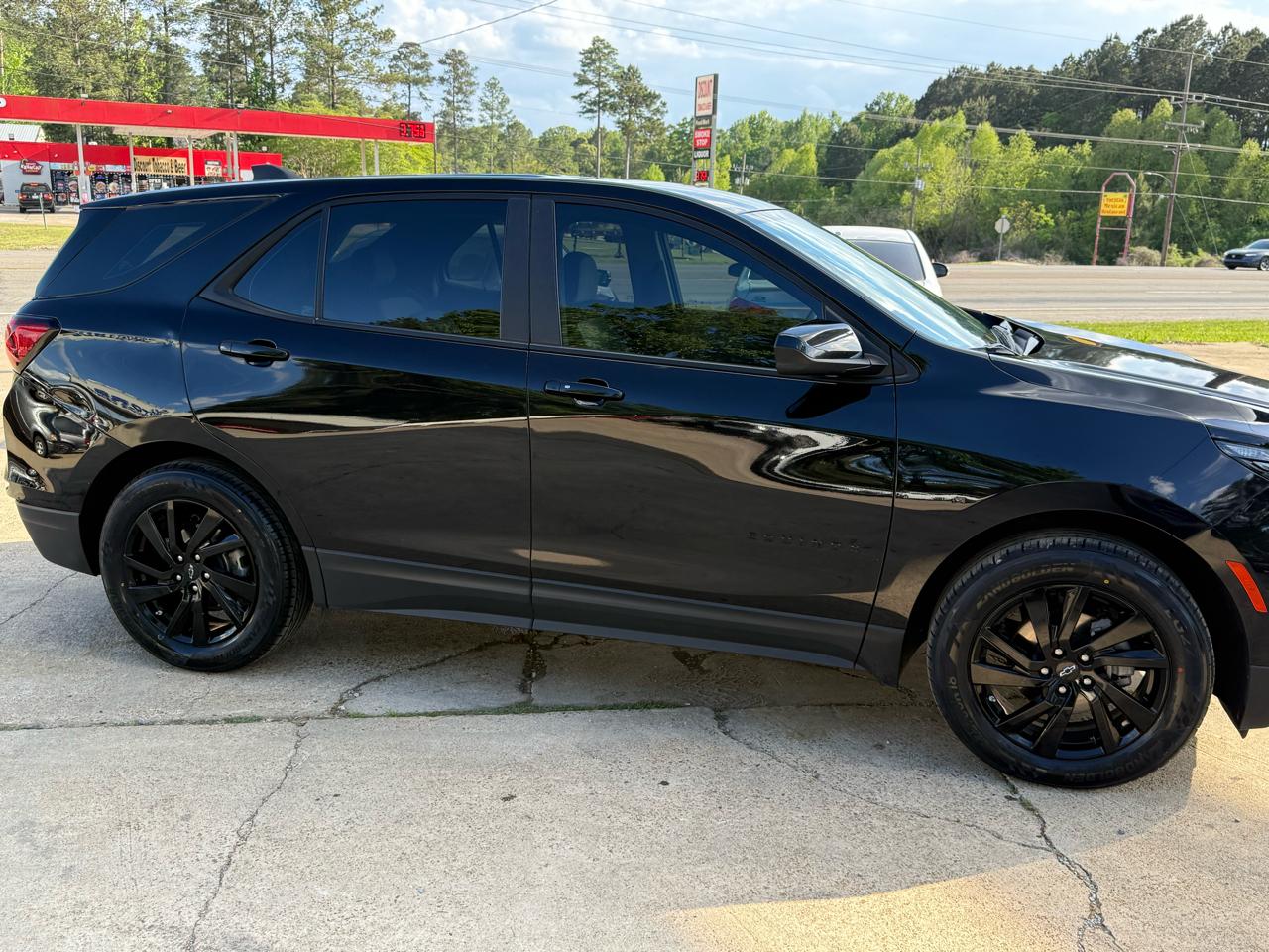 Chevrolet Equinox FWD 4dr LS w/1LS 2024