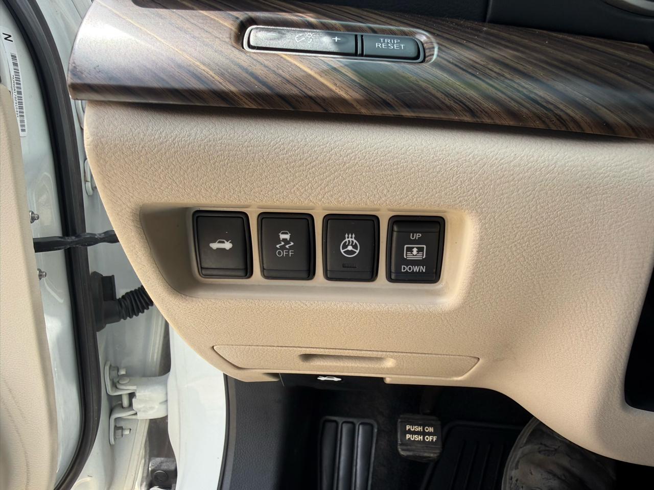 Nissan Maxima 4dr Sdn 3.5 Platinum 2017