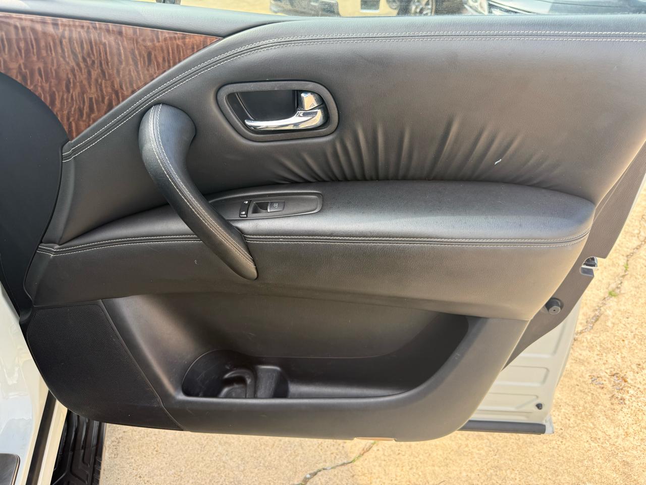 Nissan Armada 4x4 Platinum 2017