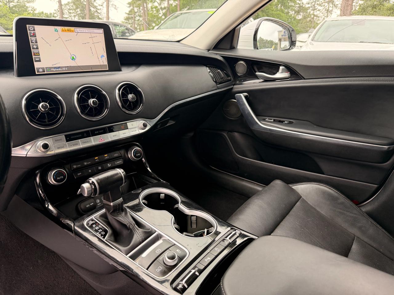 Kia Stinger Premium RWD 2018