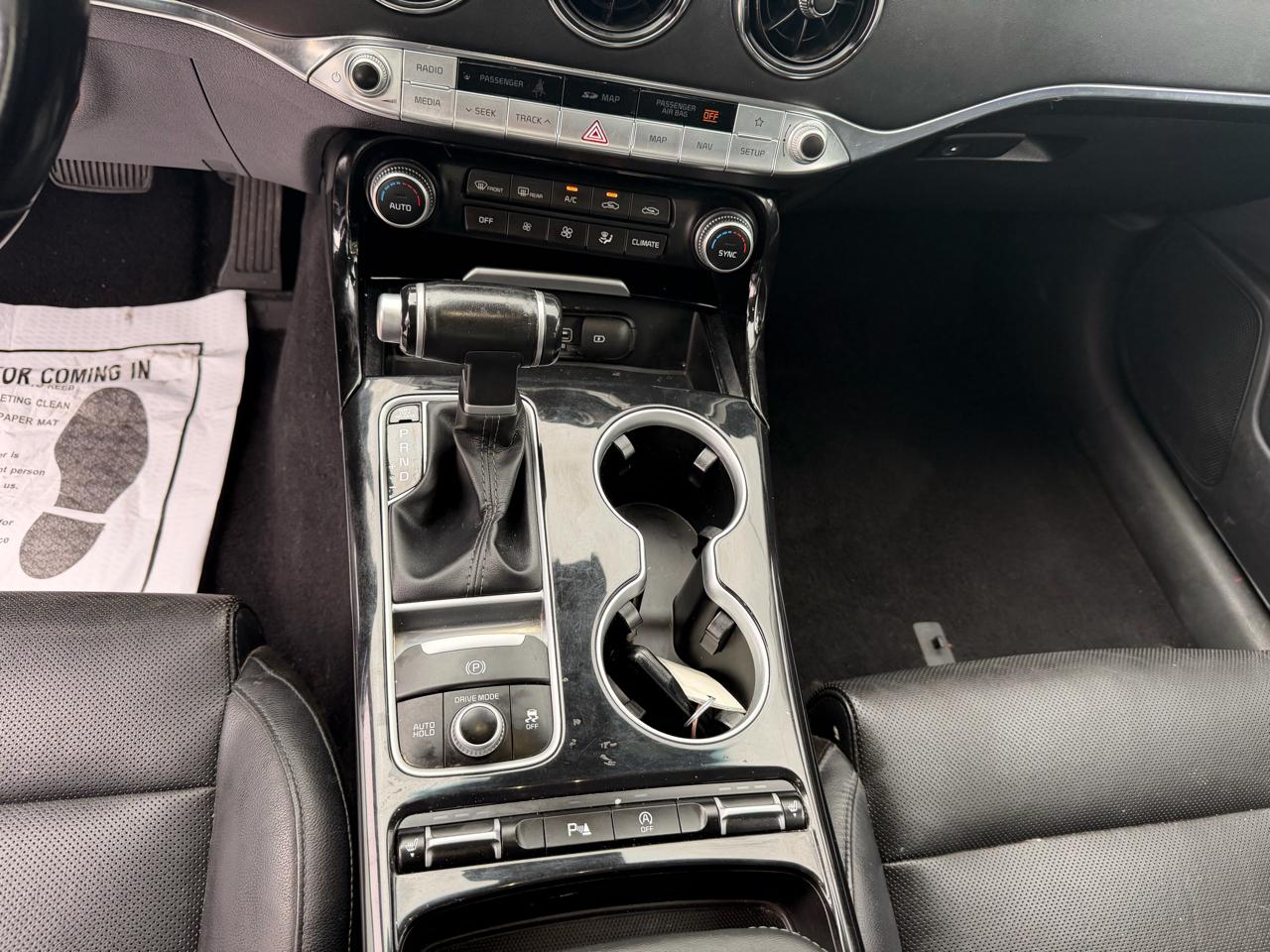 Kia Stinger Premium RWD 2018