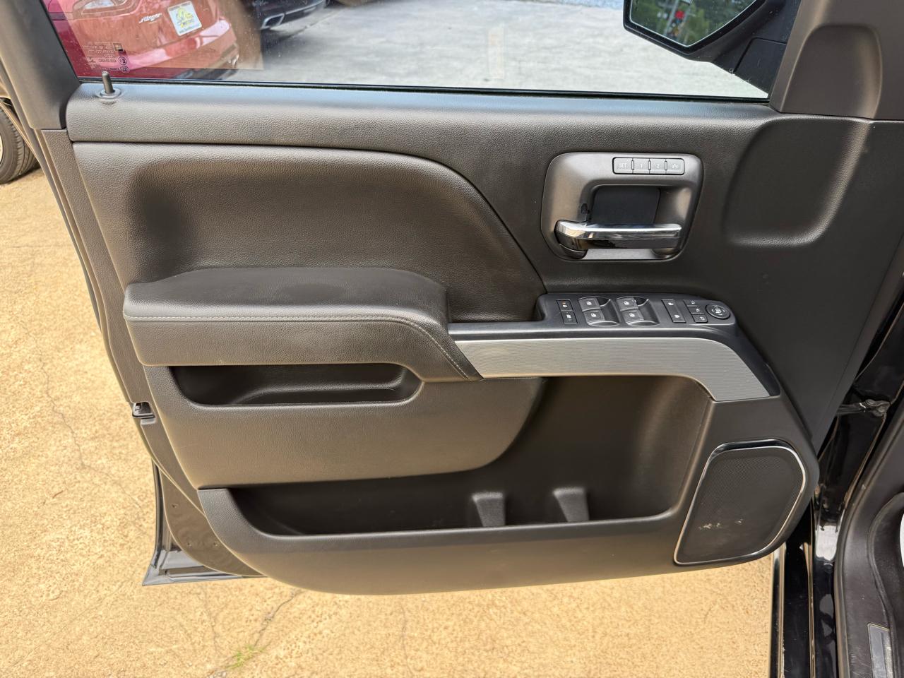 Chevrolet Silverado 1500 4WD Crew Cab 143.5" LTZ w/2LZ 2018