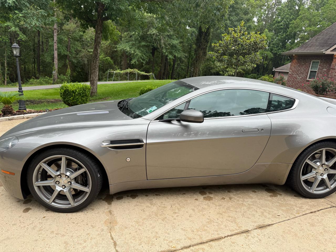Aston Martin Vantage 2dr Cpe Man 2008