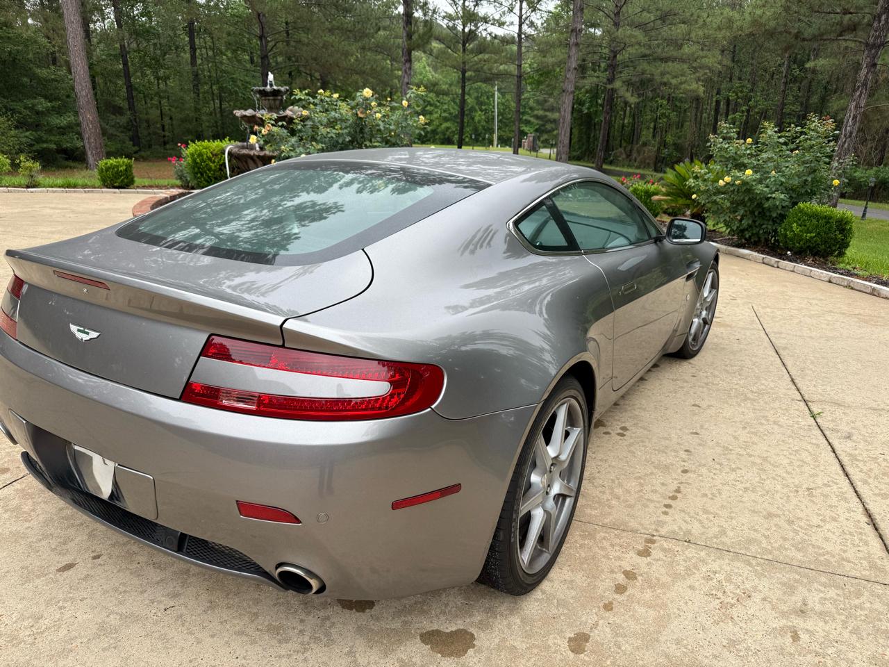 Aston Martin Vantage 2dr Cpe Man 2008