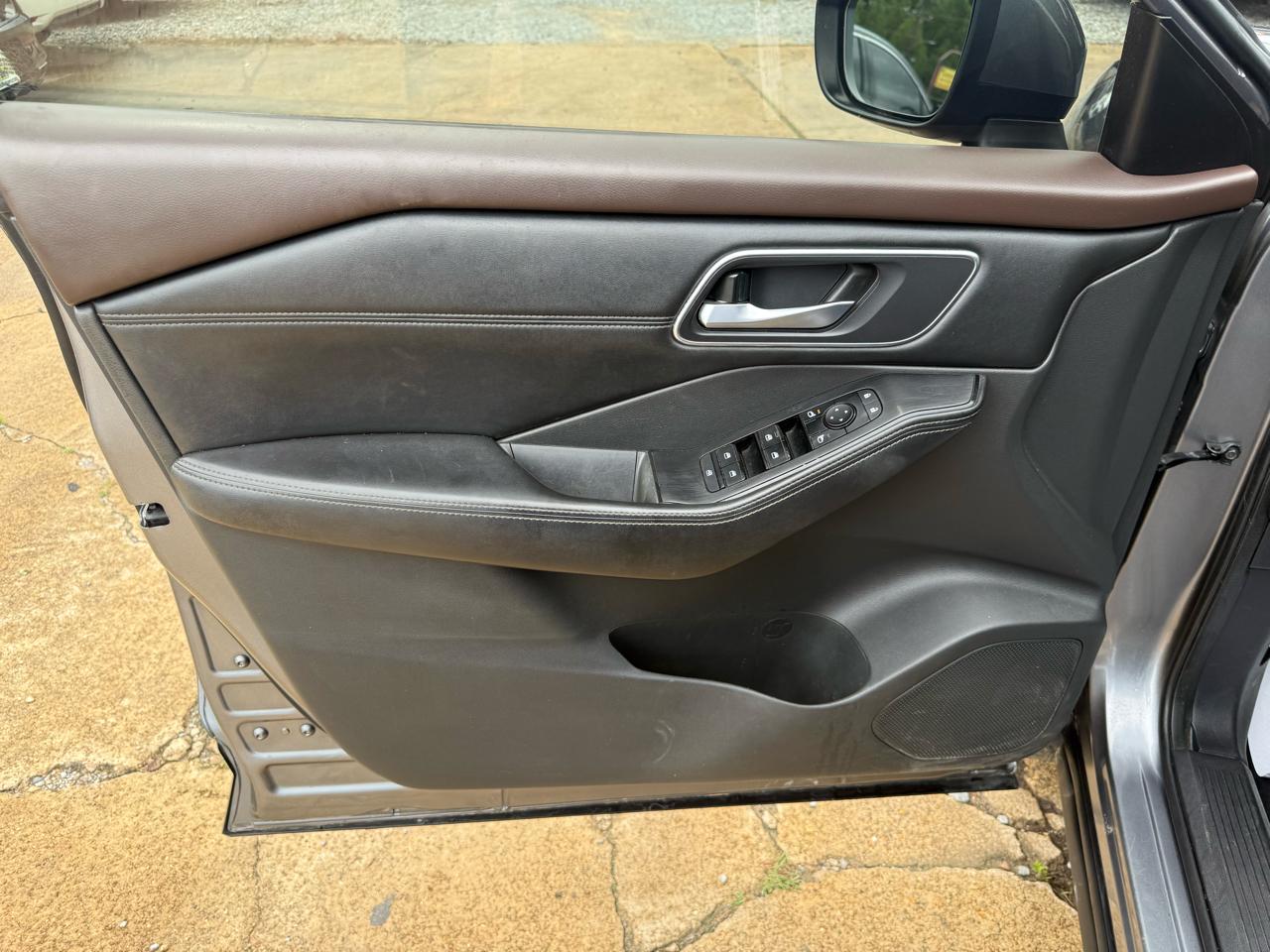 Nissan Rogue FWD SV 2021
