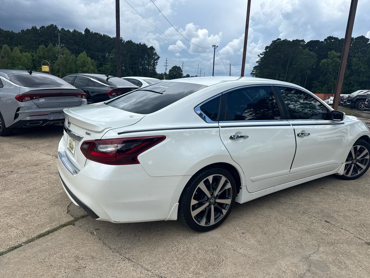Nissan Altima 2.5 SR Sedan 2017