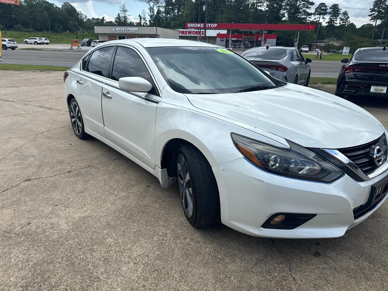 Nissan Altima 2.5 SR Sedan 2017