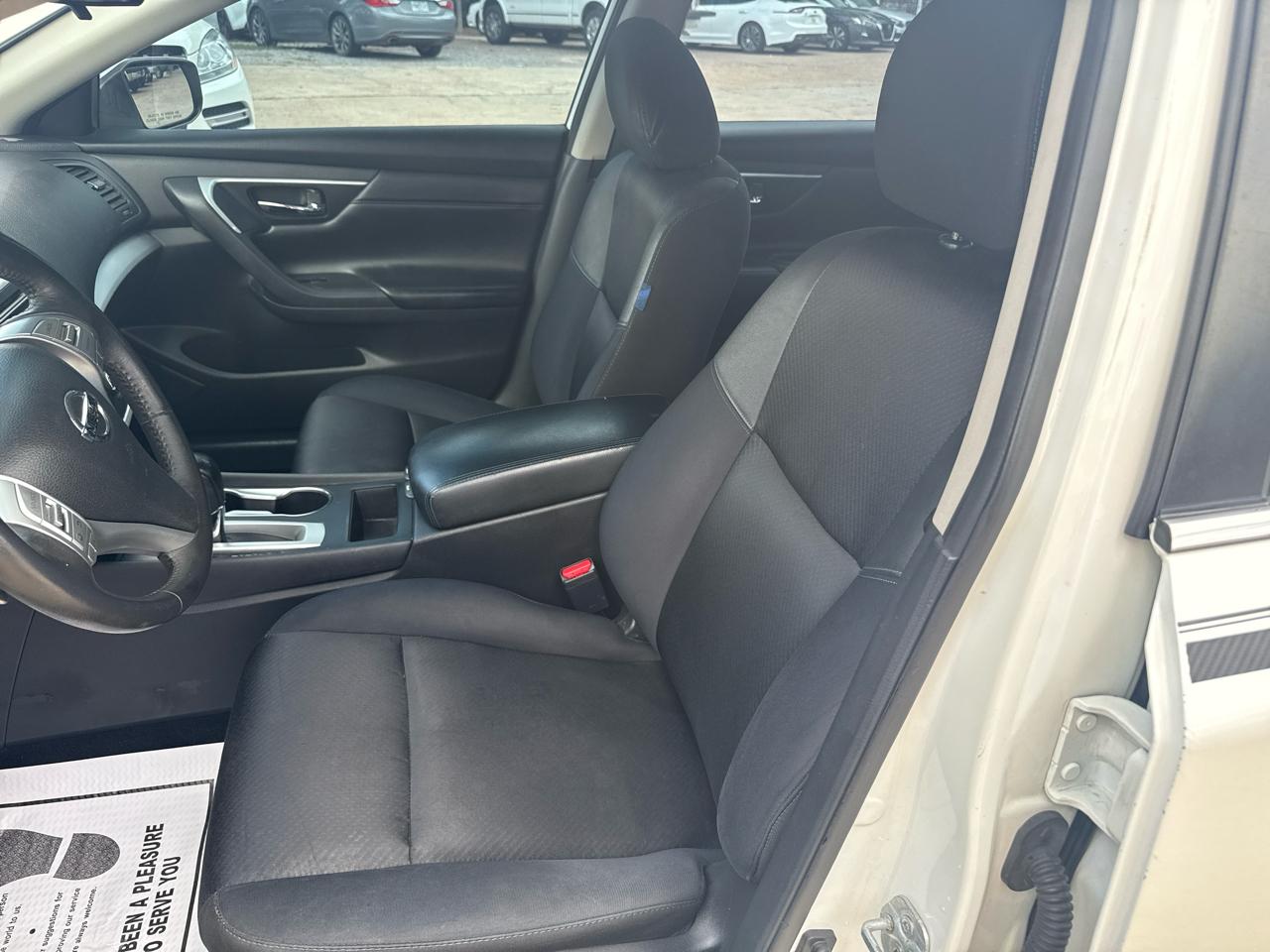Nissan Altima 2.5 SR Sedan 2017