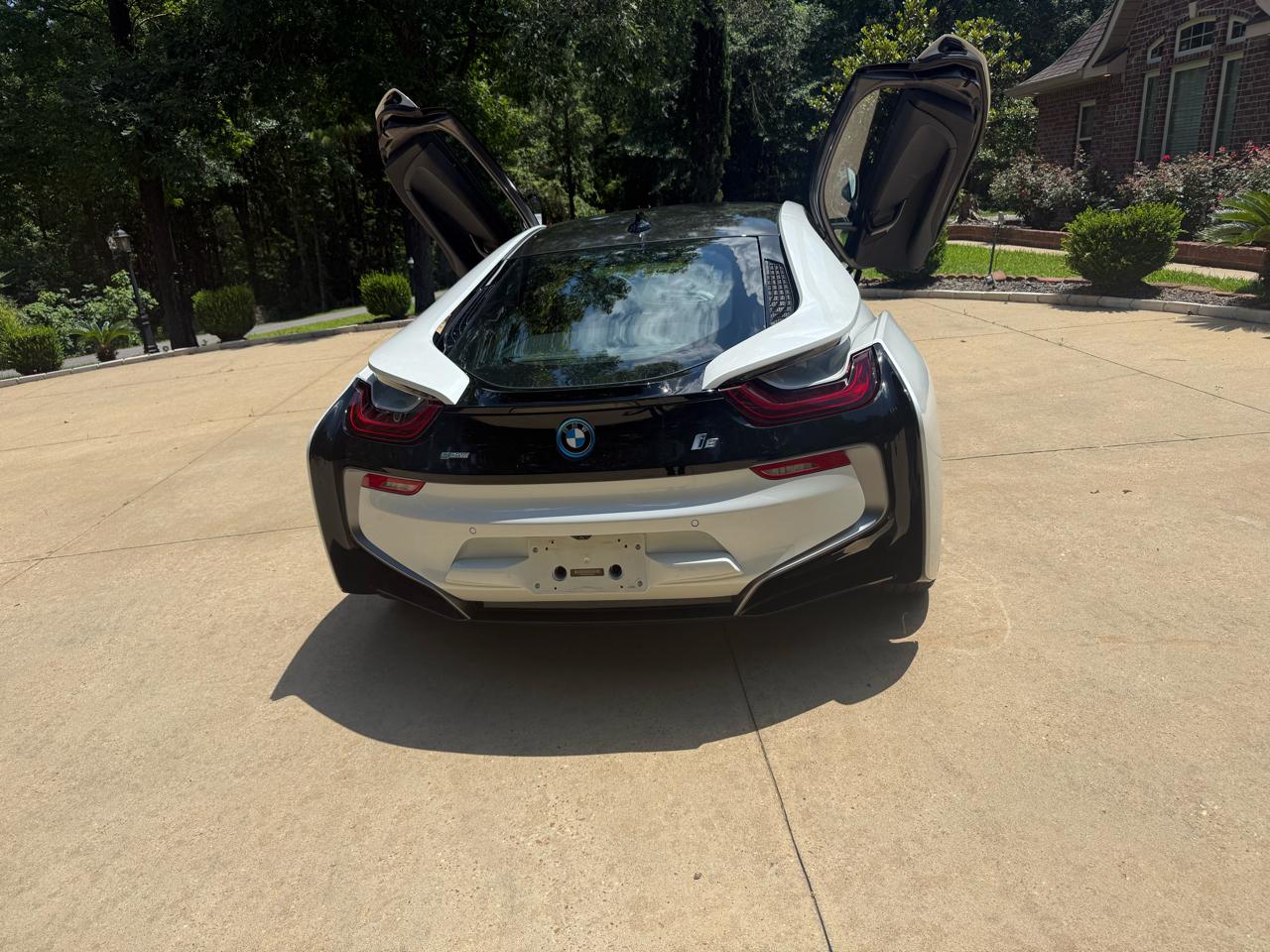 BMW i8 2dr Cpe 2016