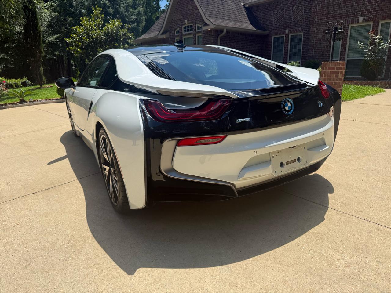 BMW i8 2dr Cpe 2016
