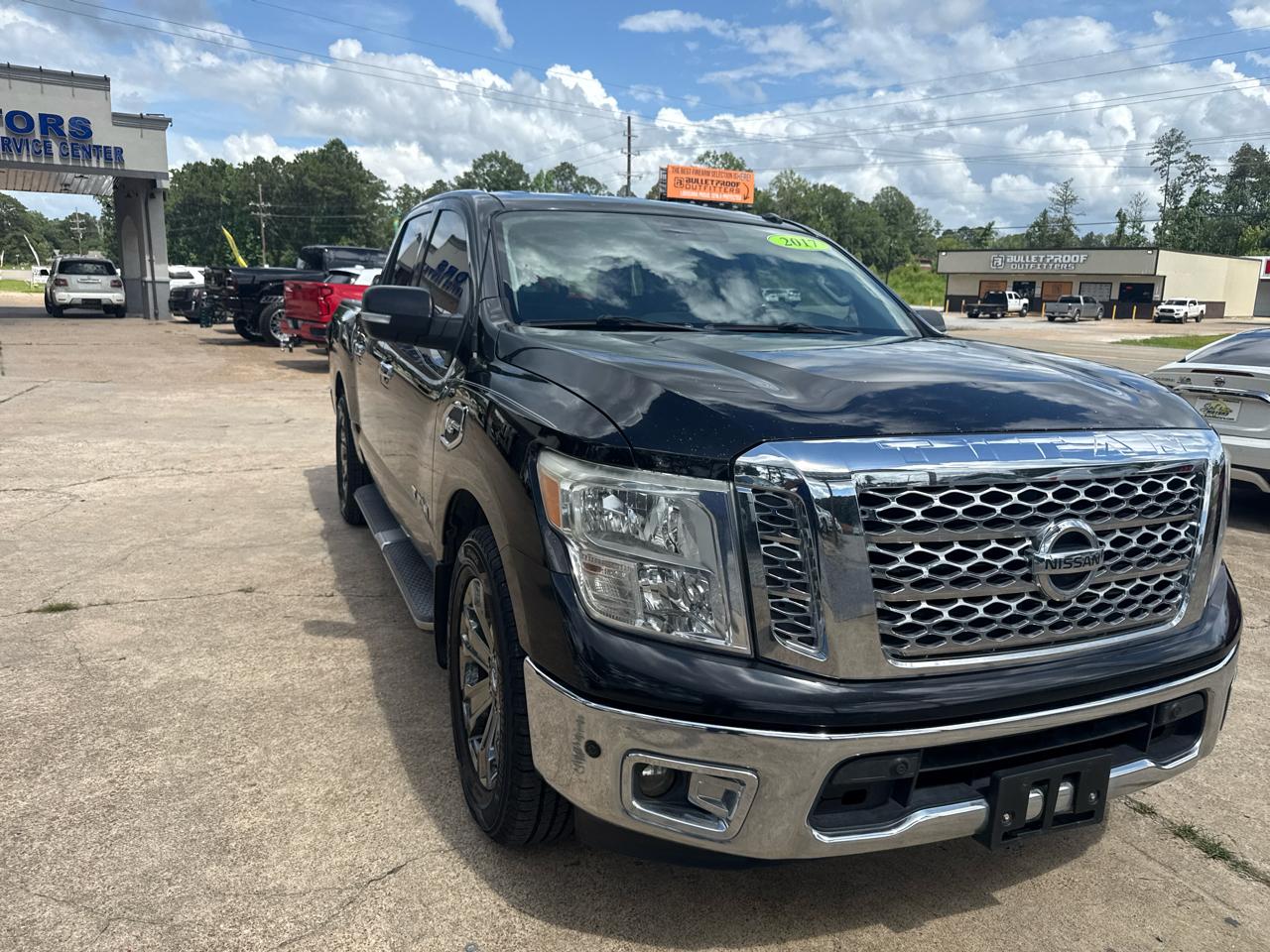 Nissan Titan 4x2 Crew Cab SV 2017
