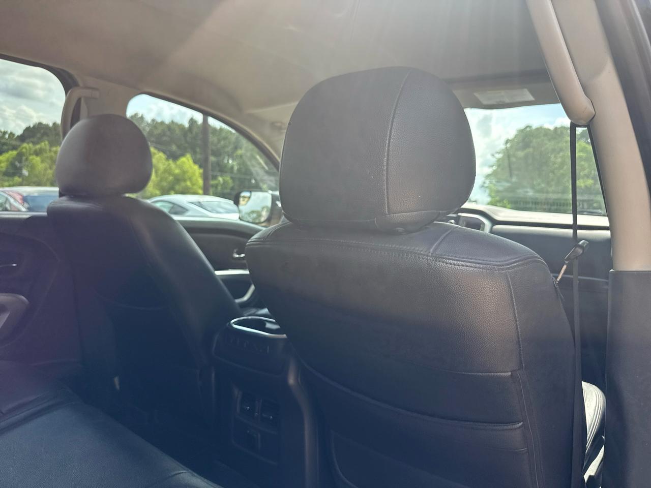 Nissan Titan 4x2 Crew Cab SV 2017