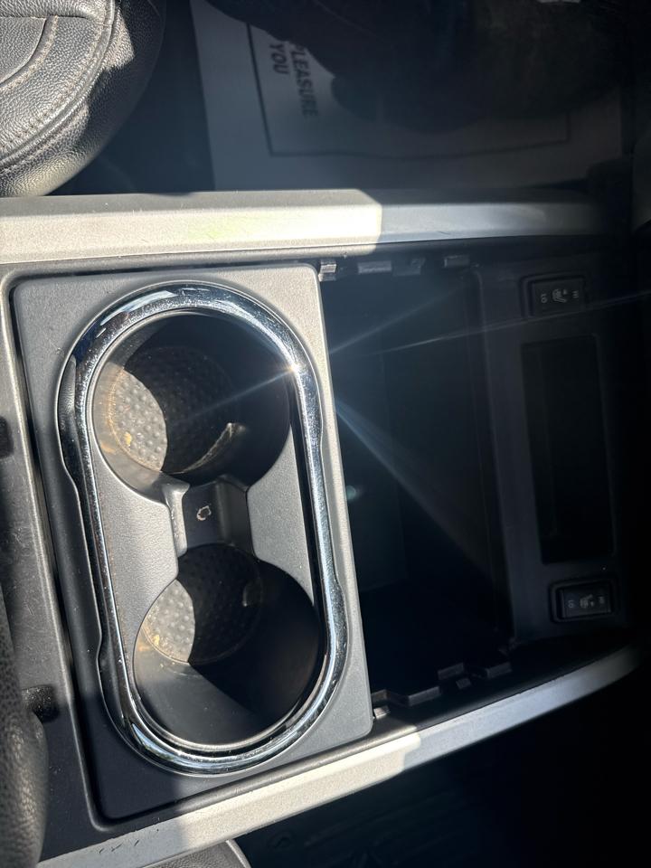 Nissan Titan 4x2 Crew Cab SV 2017
