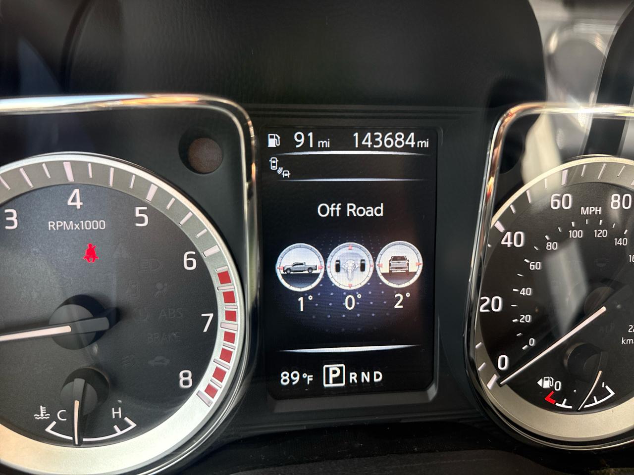 Nissan Titan 4x2 Crew Cab SV 2017