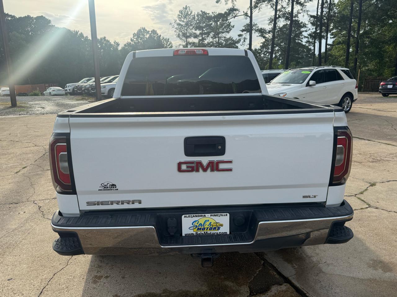 GMC Sierra 1500 4WD Crew Cab 143.5" SLT 2018
